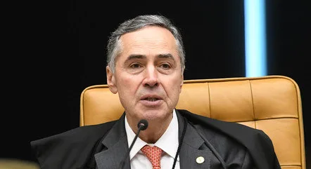 Barroso vota por descriminalizar aborto até 12ª semana de gestação