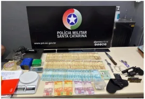 Homem é preso por tráfico de drogas e falsificação em Forquilhinha