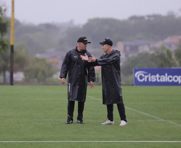 Criciúma finaliza preparação e embarca para Ribeirão Preto