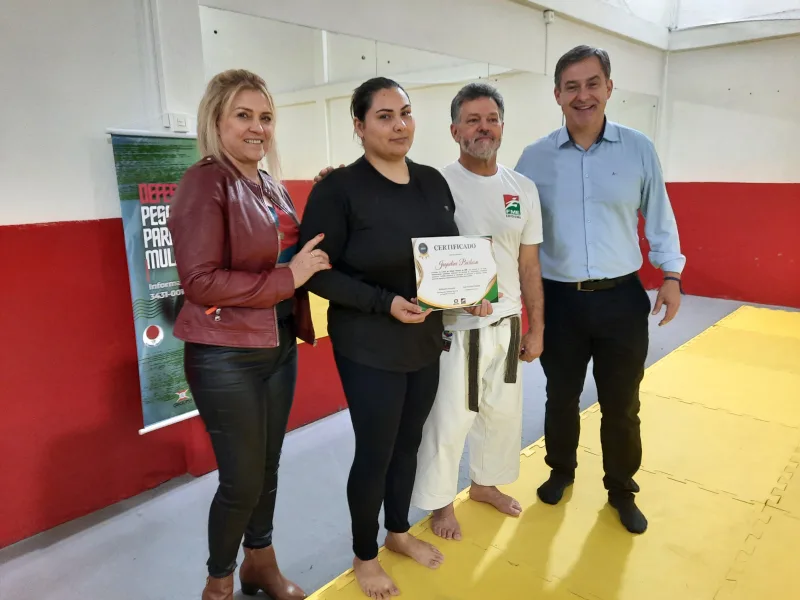 Última turma do projeto de Defesa Pessoal para Mulheres de Criciúma encerra atividades de 2025