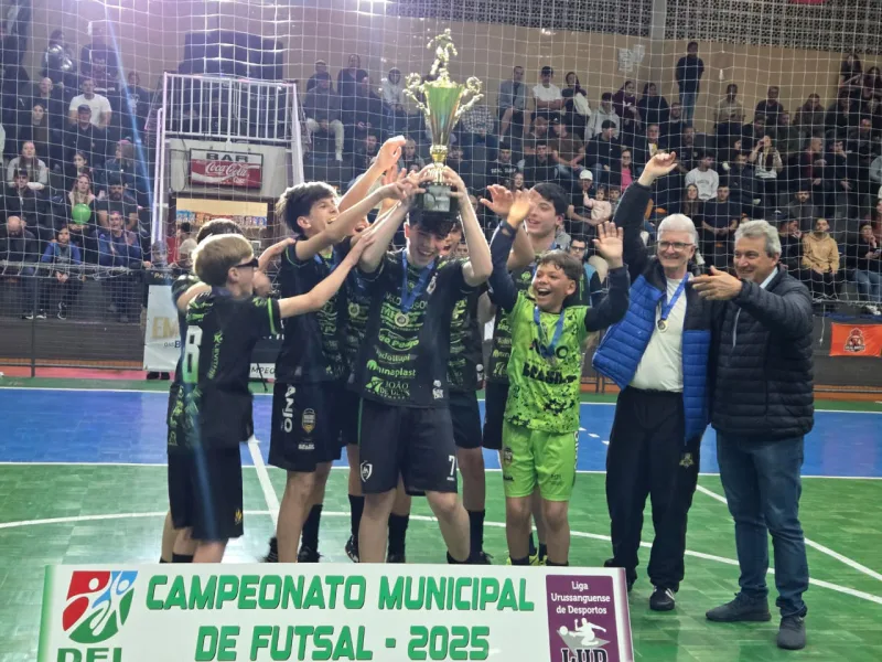 Barsemlona é campeão da categoria Livre do Campeonato de Futsal de Urussanga 2025