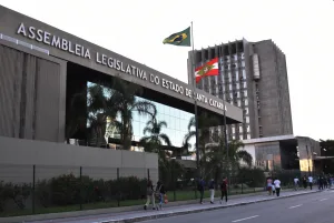 Alesc debate autismo, meio ambiente, direitos humanos e economia solidária e constituição estadual