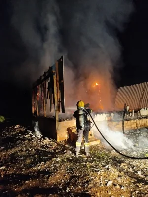 Incêndio consome casa de madeira no interior de Timbé do Sul