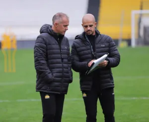 Criciúma realiza treino aberto antes de jogo decisivo pela Série B