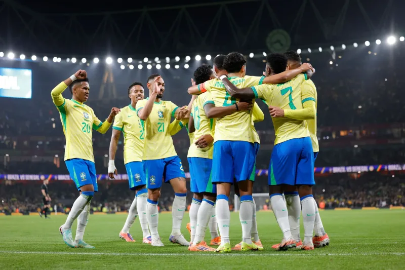 Brasil joga bem e vence Senegal por 2 a 0
