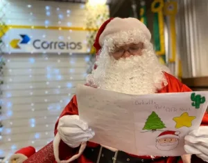 Papai Noel dos Correios: adoção de cartinhas em SC segue até 5 de dezembro