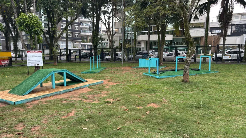 Novos espaços pet em parques são viabilizados após articulação do Legislativo