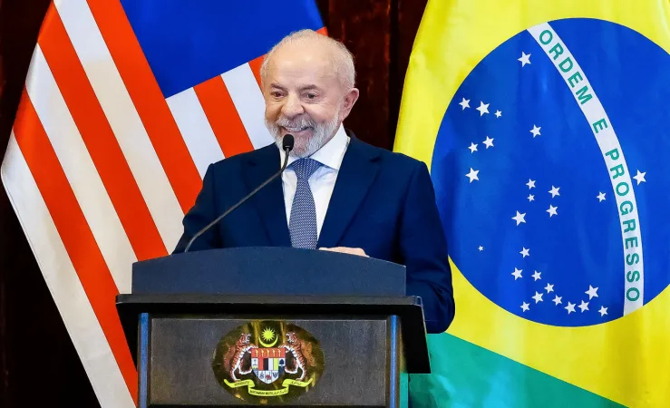 ‘Vitória do diálogo’: Lula celebra retirada de produtos brasileiros do tarifaço