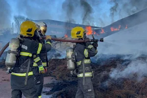 Princípio de incêndio atinge estufa de fumo no bairro Dagostim, em Criciúma