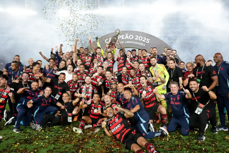 Flamengo vence Palmeiras e conquista o tetra da Libertadores