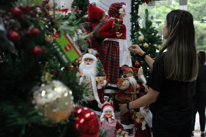 Gasto dos catarinenses no Natal de 2025 deve crescer 7,3%, aponta pesquisa