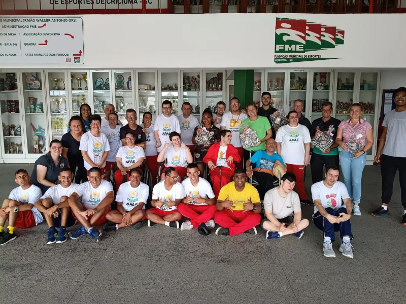 Paratletas realizam encontro de despedida da temporada na FME Criciúma