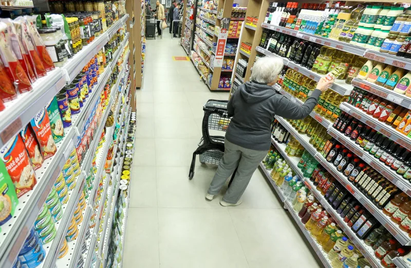 Comércio de Santa Catarina cresce 5,8% puxado por supermercados e artigos pessoais