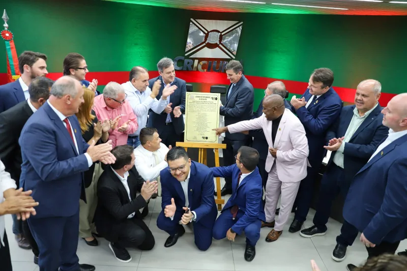 Executivo e Legislativo celebram os 100 anos de Criciúma com homenagens