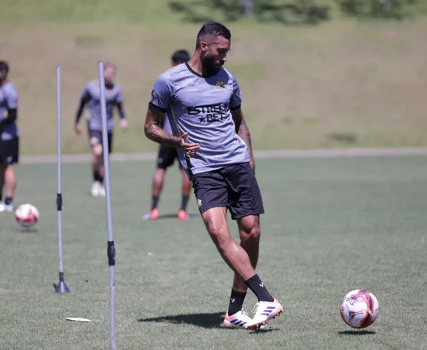Manhã de intenso trabalho na pré-temporada carvoeira