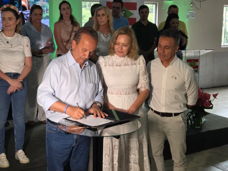 Rodovia dos Mineiros: Prefeitura de Urussanga e Governo do Estado firmam convênio para pavimentação