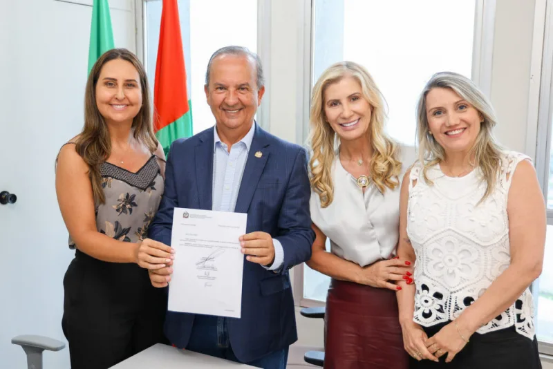 Professora da Unesc assume a Diretoria de Ensino Superior na Secretaria de Estado da Educação