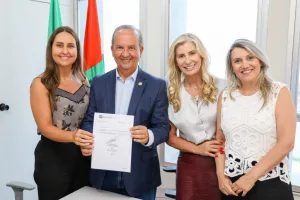 Professora da Unesc assume a Diretoria de Ensino Superior na Secretaria de Estado da Educação
