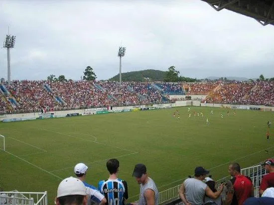 Criciúma enfrenta o Joinville fora de casa
