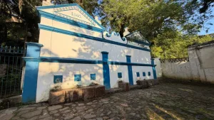 Qualidade da água leva à interdição preventiva para a limpeza e manutenção da Fonte da Carioca