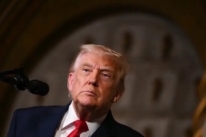 Trump eleva tarifas à Coreia do Sul para 25% e cita impasse no Parlamento