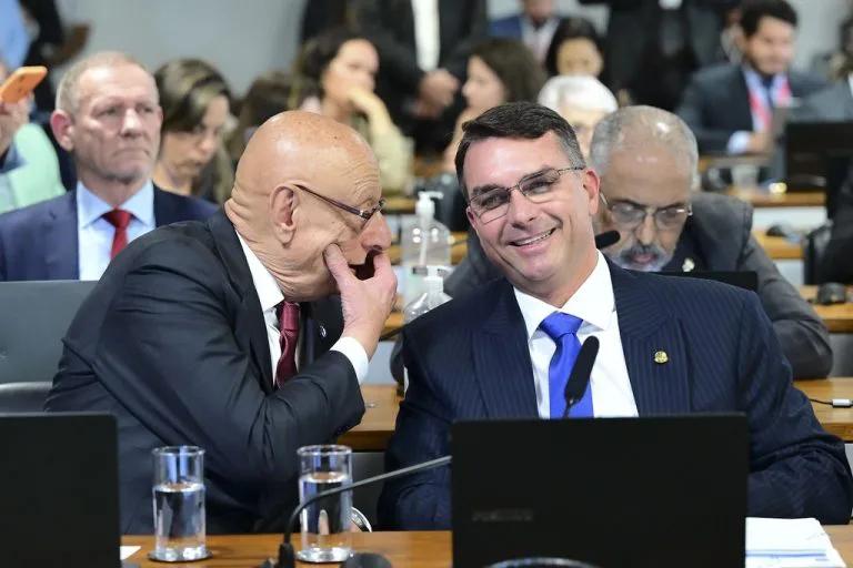 Amin no Planalto? O vice de Flávio Bolsonaro pode sair de Santa Catarina
