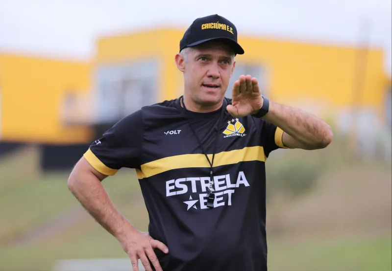 O quase eterno de Eduardo Baptista