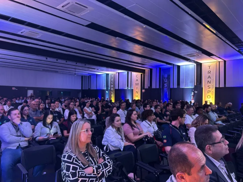 Futuro em Rota reúne cerca de 500 pessoas em debates sobre o setor de transporte e logística
