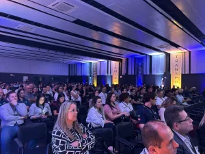 Futuro em Rota reúne cerca de 500 pessoas em debates sobre o setor de transporte e logística