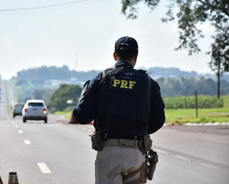 PRF inicia Operação Semana Santa com alerta para ultrapassagens proibidas