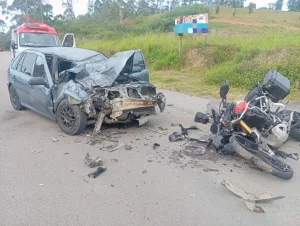 LAURO MULLER: Mulher morre em acidente entre carro e motocicleta na SC-446