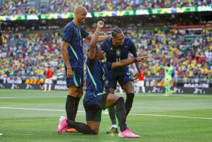 Brasil vence Egito por 2 a 1 no último amistoso antes do Mundial