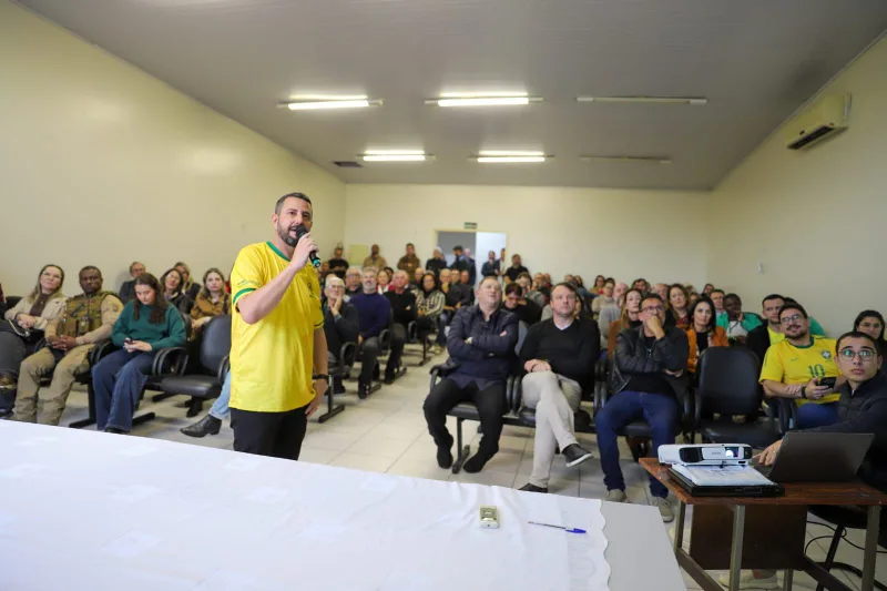 Prefeitura apresenta ações e investimentos para lideranças, empresários e comunidade do Rio Maina