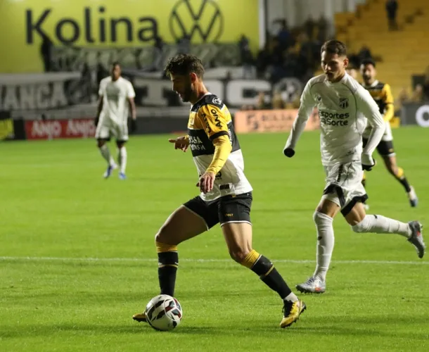 Tigre joga bem mas cede empate no final da partida
