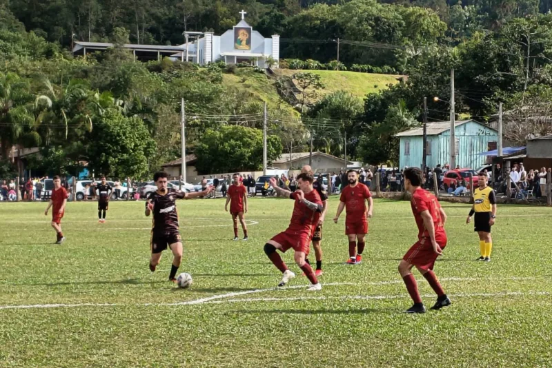 Primeira fase do Campeonato Municipal de Futebol de Criciúma termina neste fim de semana