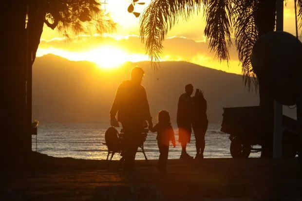 Semana começa com tempo firme e calor de até 27°C na região Sul