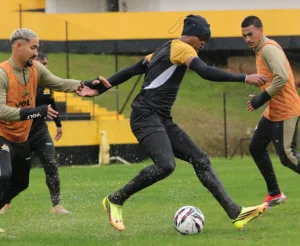 Elenco Carvoeiro inicia a preparação para a 21ª rodada