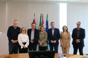 Acic recebe deputado italiano e debate oportunidades de cooperação com a Itália