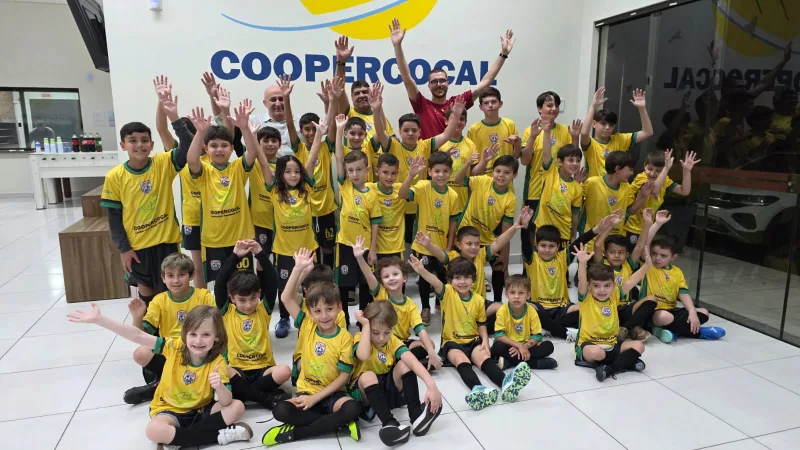 Escolinha de Futebol Suíço da Coopercocal amplia horários e abre nova turma às terças-feiras
