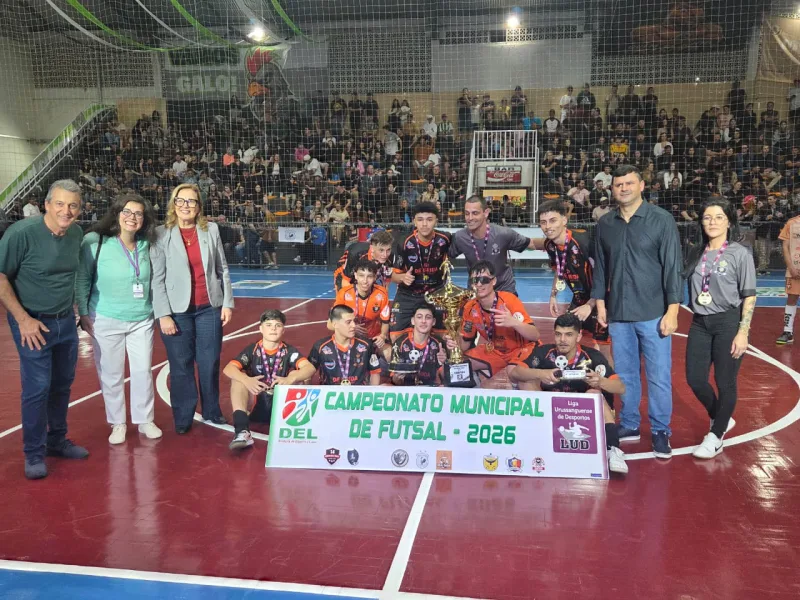 Galo Cinza vence por 8 x 7 o Barsemlona na abertura do Futsal de Urussanga