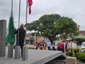 Urussanga completa 126 anos de emancipação com homenagem no Paço Municipal
