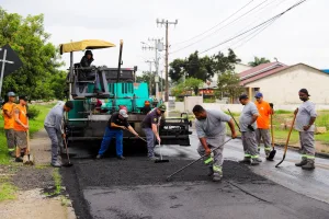 Obras de revitalização asfáltica avançam na Avenida dos Italianos, em Criciúma